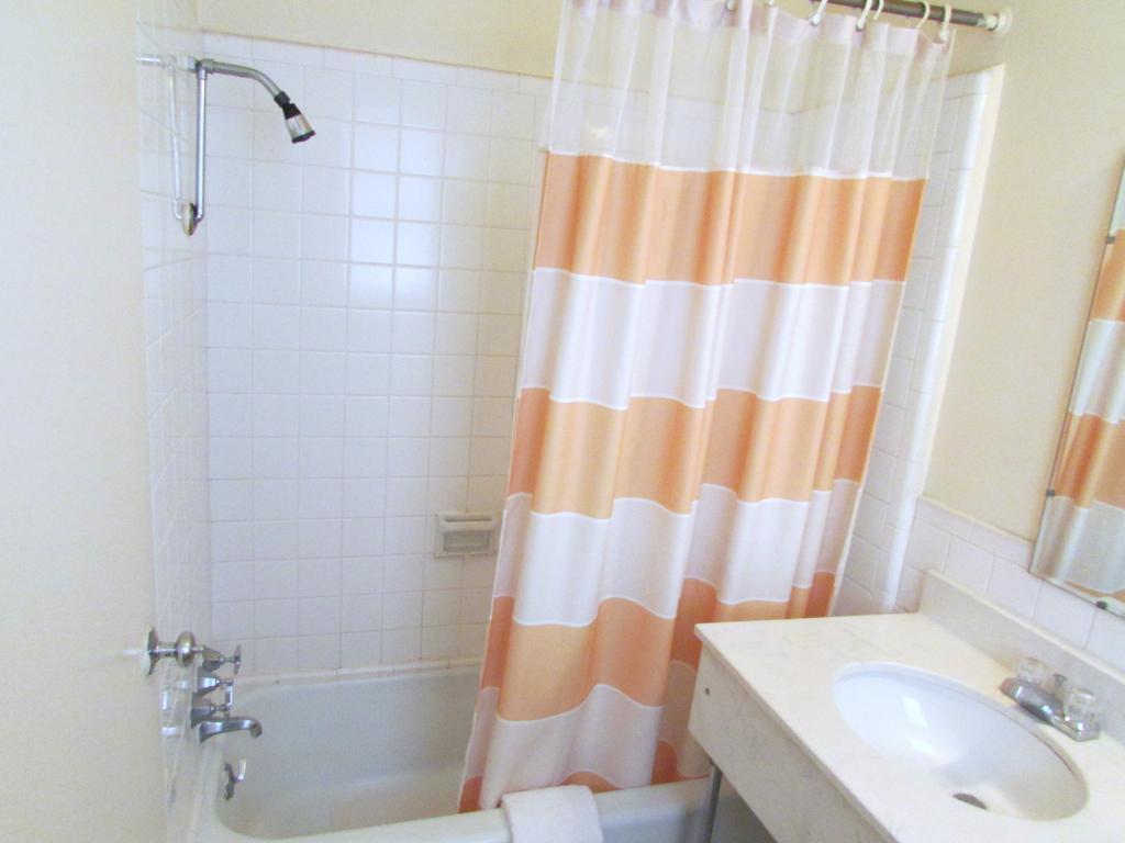 Economy Inn Danville Phòng bức ảnh