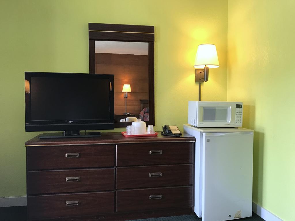 Economy Inn Danville Ngoại thất bức ảnh